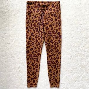 GapFit leopard high rise blackout full length pockets drawstring leggings medium